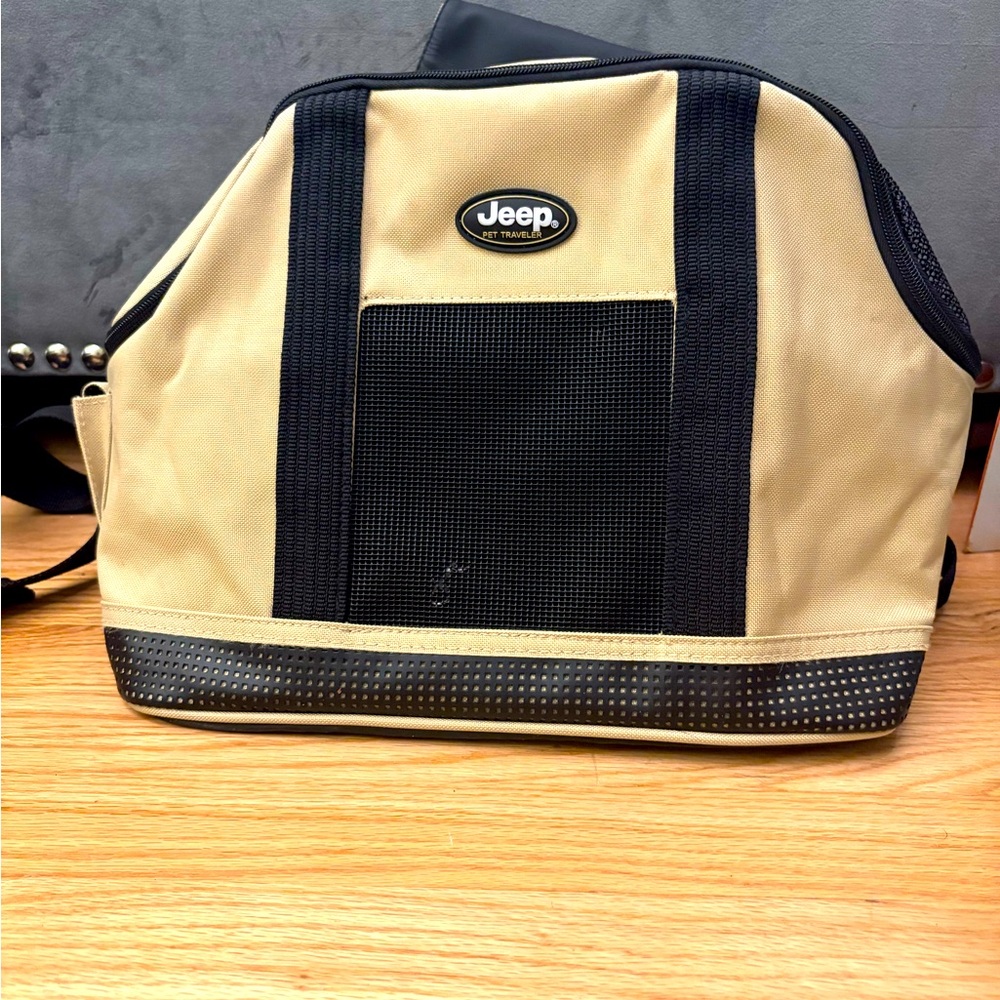Jeep Pet Carrier Backpack